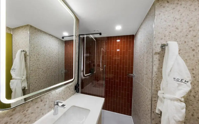 Noém Hotel