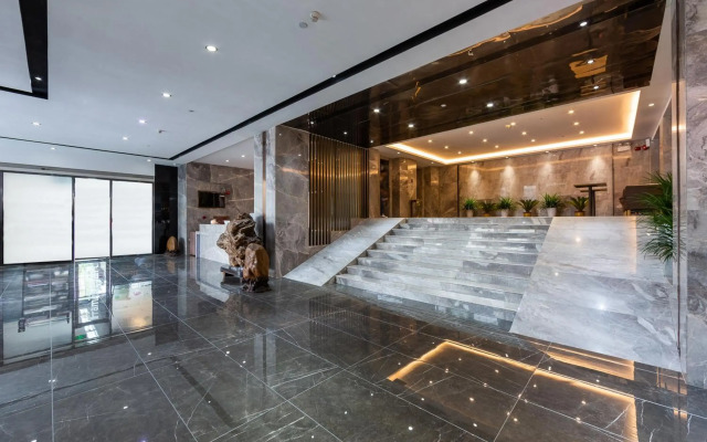 Warmyes Business Hotel