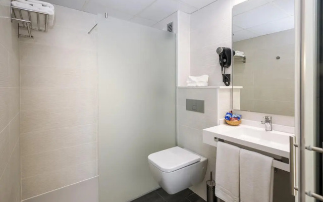 Ponient Aparthotel Marinada