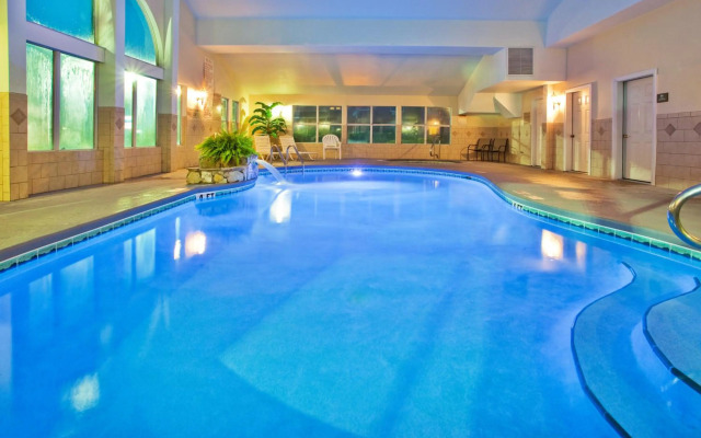 Country Inn & Suites by Radisson, Kingsland, GA