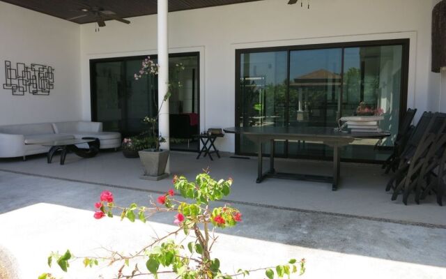Yves Villa 3 bed pool NAI HARN