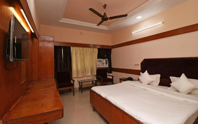 Hotel Natraj by OYO Rooms