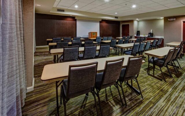 Courtyard by Marriott Alexandria