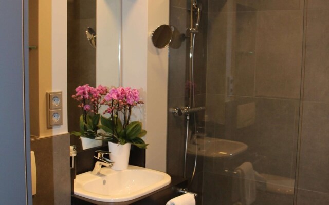 Scotty + Paul Hotel Deggendorf