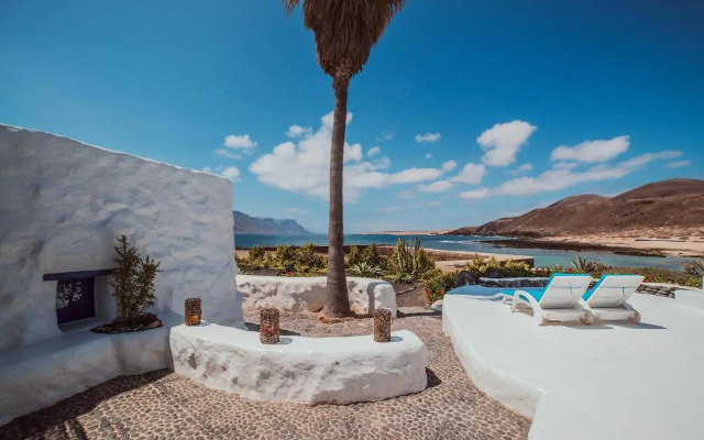 Seaside Villa La Graciosa