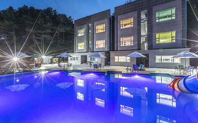 Namyangju Cozy Hill Spa Pension