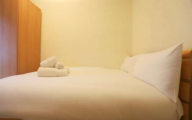 Spacious 4 Bedroom Property With Garden