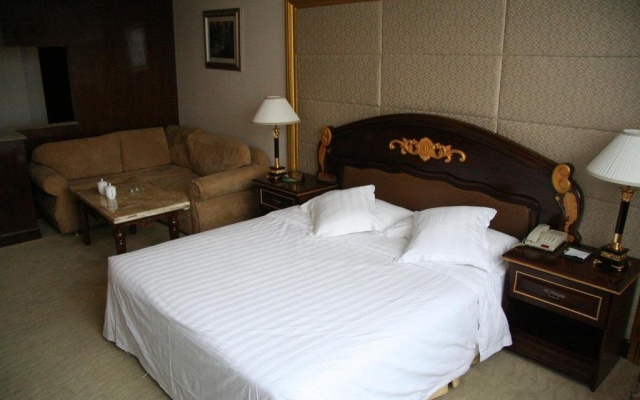 Royal Palace Hotel – Guest Rooms – Beijing