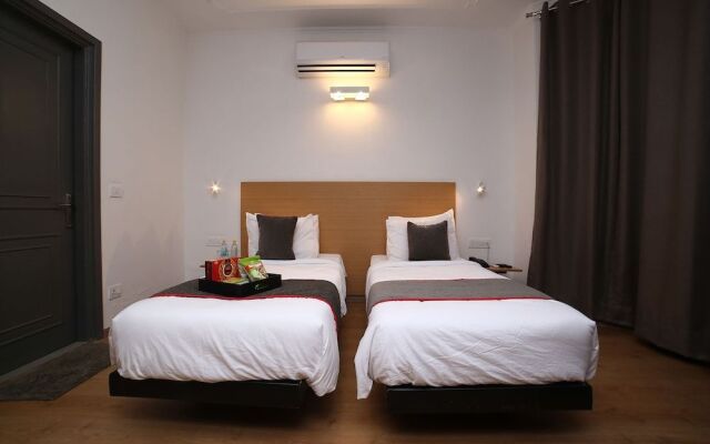 OYO Townhouse 062 Cyber City