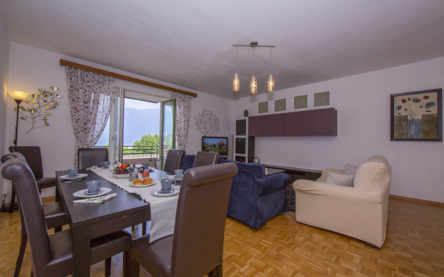 Santiago Home
