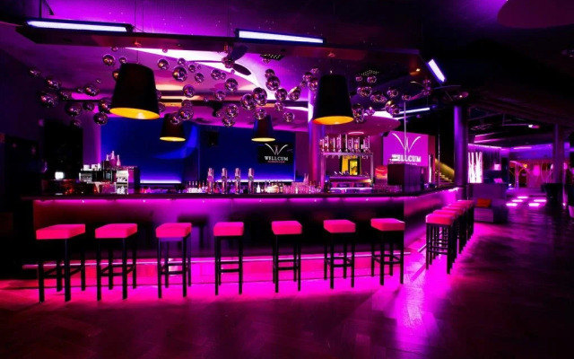 TheHotel (Adults only)
