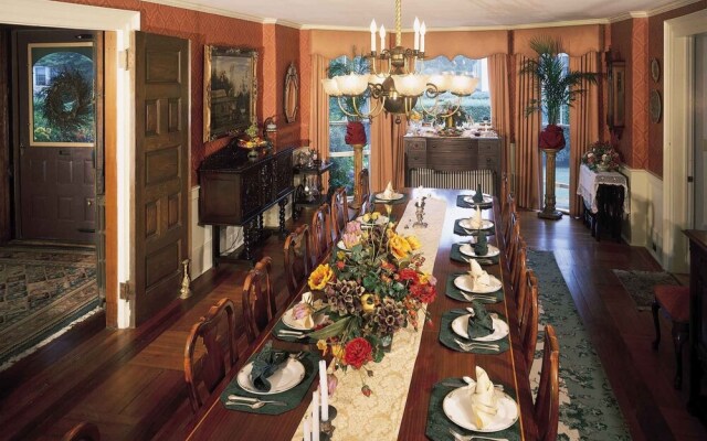 Ivy Lodge Bed & Breakfast