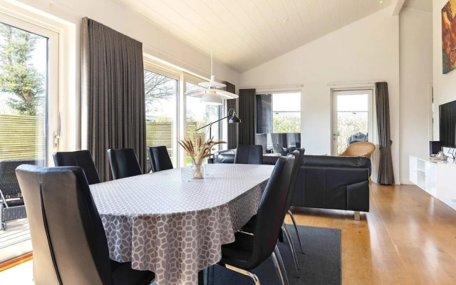 8 Person Holiday Home in Hadsund-by Traum