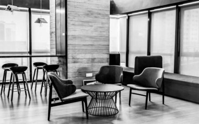 8Pax 2 BATHROOM NEAR SUMWAY PYRAMID