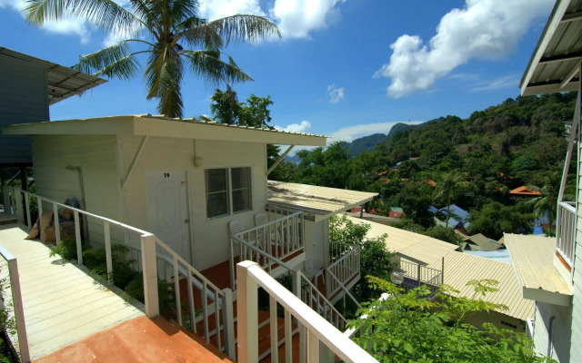 Phi Phi Uphill Cottage