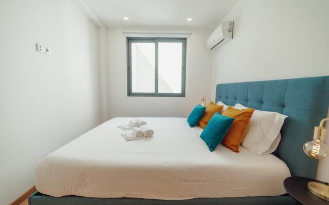 Modern Stylish Apartment I by Vacationy