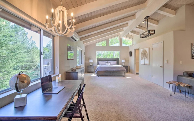 Swim Spa & Private Tavern: Sedona Hideaway!