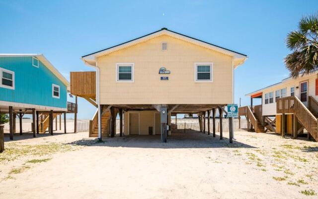 Dip Inn by Oak Island Accommodations