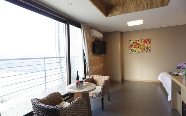 Radiance Tourist Hotel