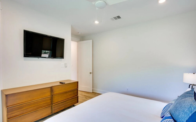 Pool, Hot Tub & Views: Malakoff Gem on Cedar Creek