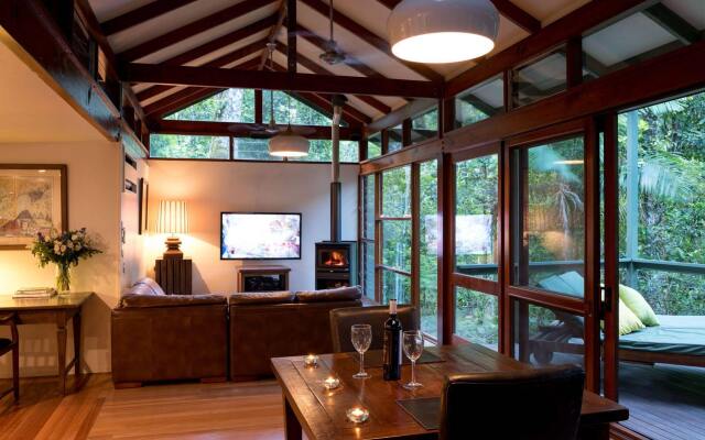 Crystal Creek Rainforest Retreat