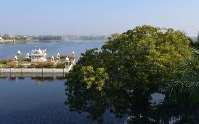 Hotel Udai Bilas Palace-Dungarpur