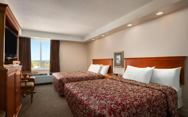 Travelodge by Wyndham Spruce Grove