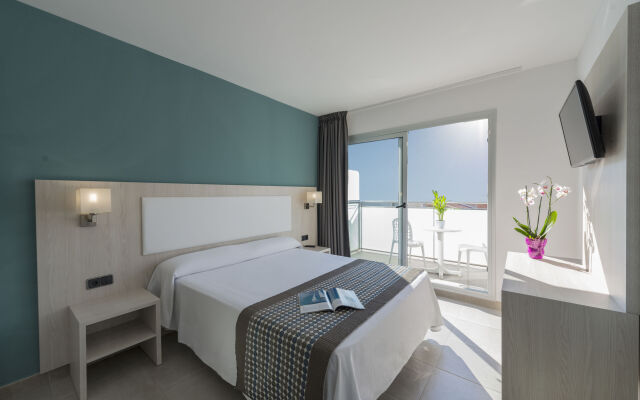 Hotel 4R Miramar Calafell