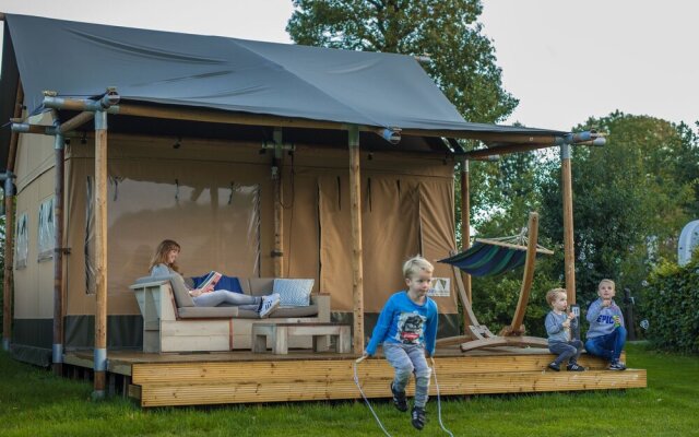Well Furnished Tent Lodge with Terrace near Veluwe