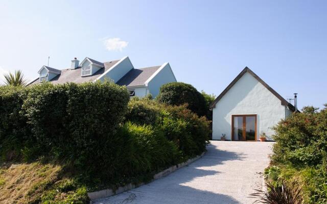 The Hut at Baywatch Bed & Breakfast
