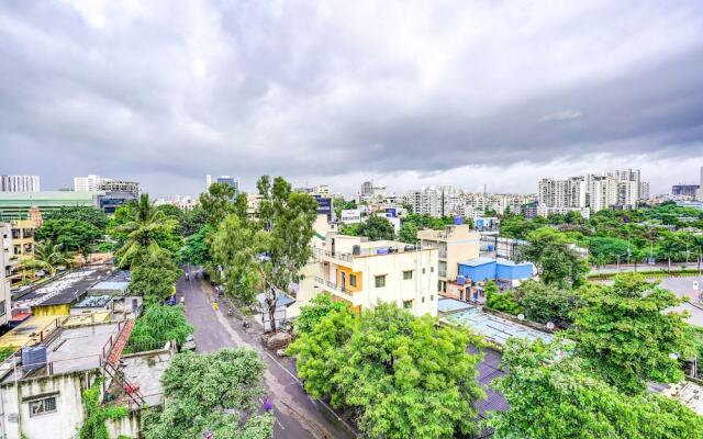 Fabhotel Crystal Homes