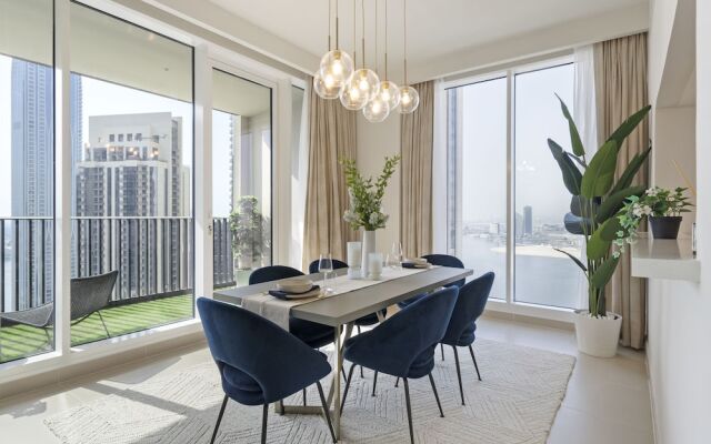 Spacious Apt With Incredible Canal and Park Views