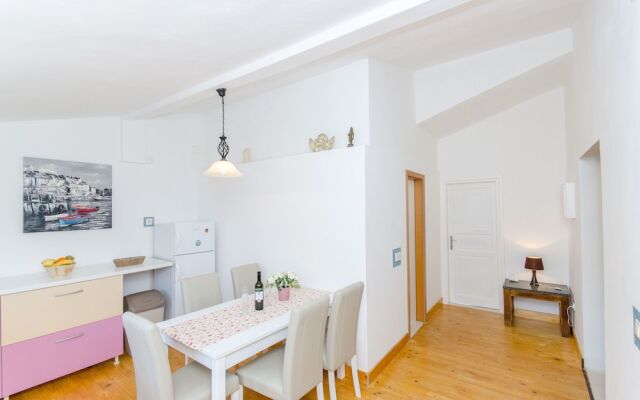 Apartment The Place