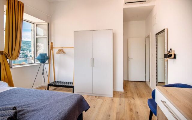 Art Deco Rooms by DuHomes