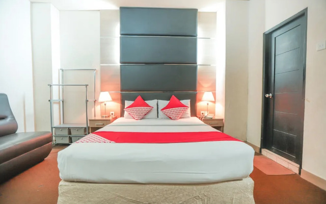 OYO 172 Gunung Sahari 12 Residence