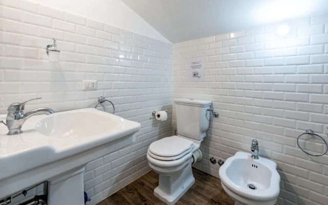 IREX Trevi Fountain Penthouse