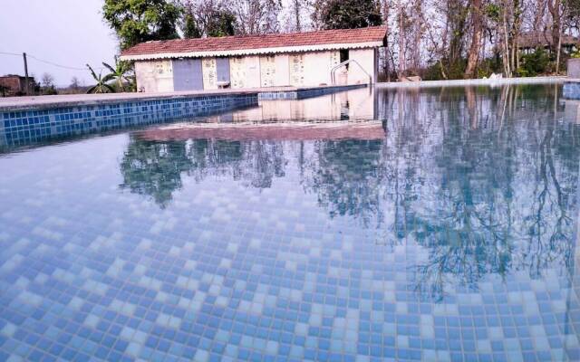 WOW STAYZ2 Pachmarhi Foothill Cottages
