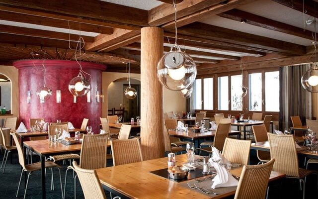 Hotel Alpine Lodge