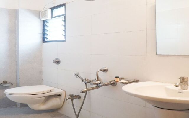 OYO 16354 Hotel Sai Srushti