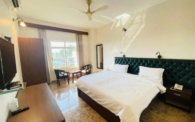 Forest View Hotel
