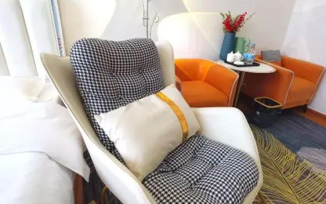 Dongshan Haizhi Shang Holiday Hotel (Nanmenwan Branch)