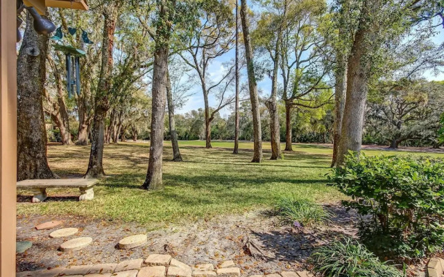 Fairway Oaks Villa Condo includes 2 Bicycles for Rides on Wonderful Bike Trail by RedAwning