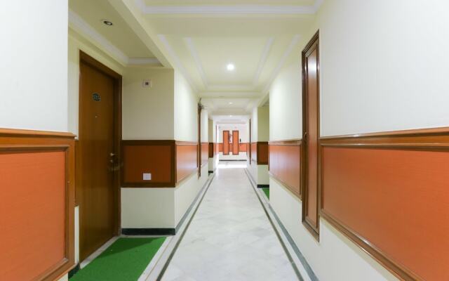 Hotel Adarsha Inn