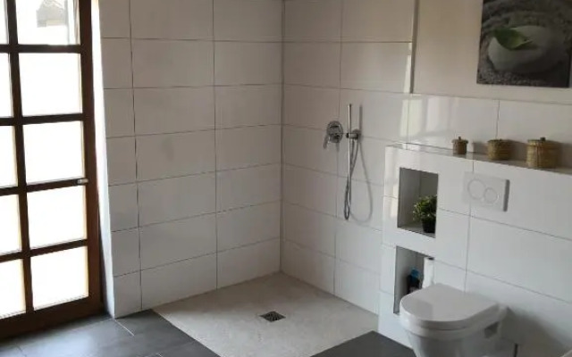 Apartment Ferienwohnung Emmerthal auch für Monteure FeWo