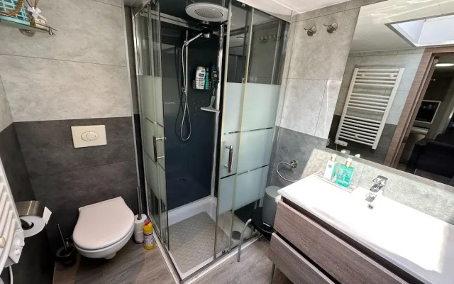 Charming Chalet With Garden