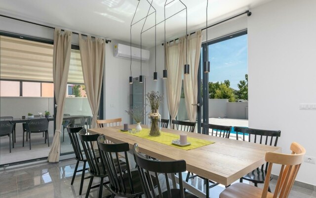 Spacious Villa in Pula Istria With Swimming Pool