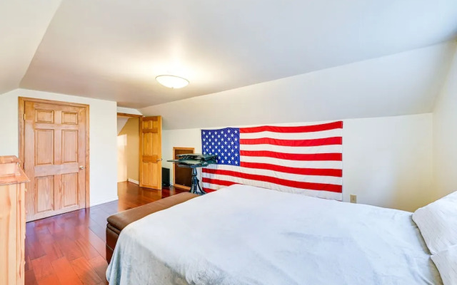 Saratoga Springs Home Near Skidmore College!