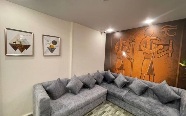 Jewel Grand Museum Pyramids View