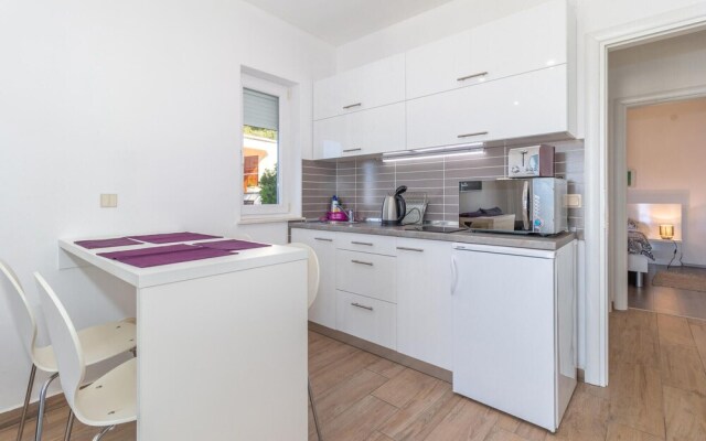 Amazing Home in Dramalj With Wifi and 2 Bedrooms