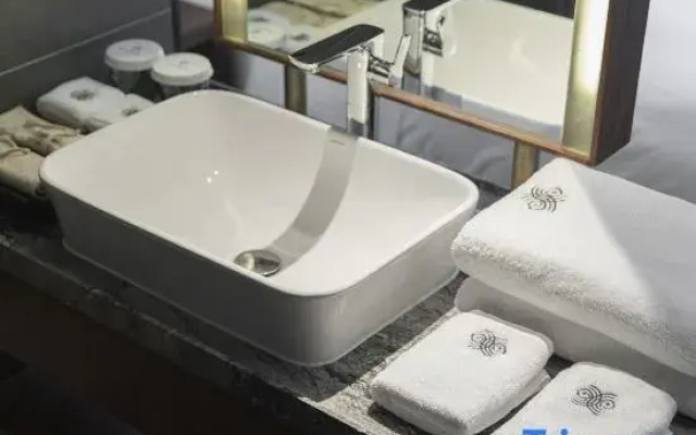 Yunshang Huaxi Holiday Hotel